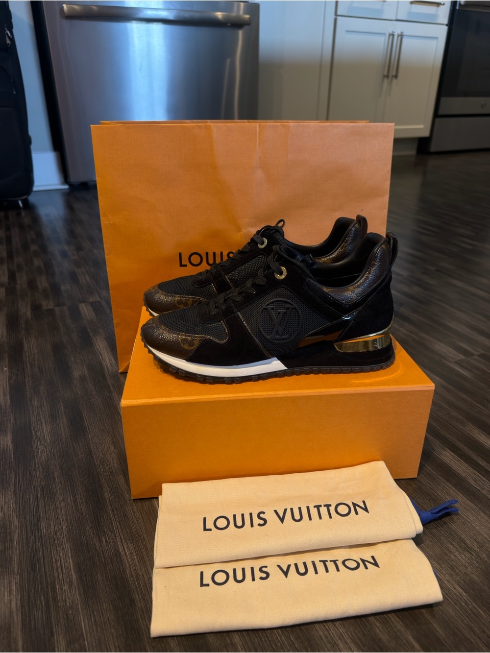 Louis Vuitton Black & Gold Run Away monogram time out Sneakers